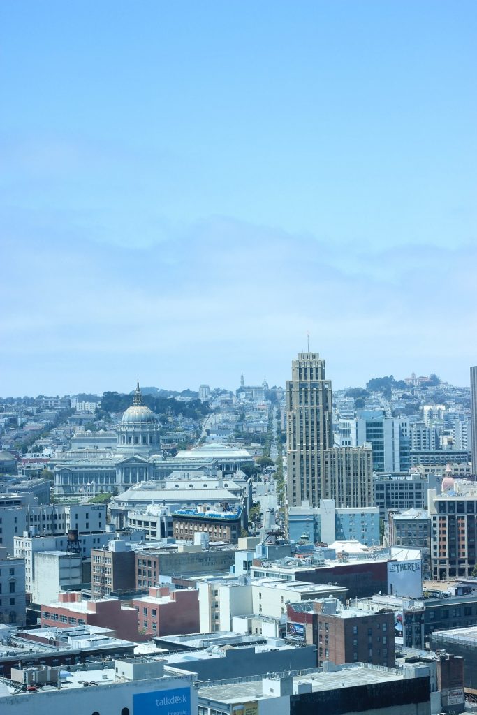 900-view-sanfrancisco-buildings-hotelroom-2