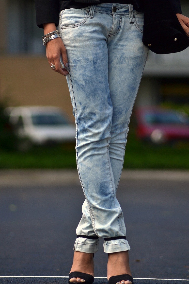 Bleaching best sale grey jeans