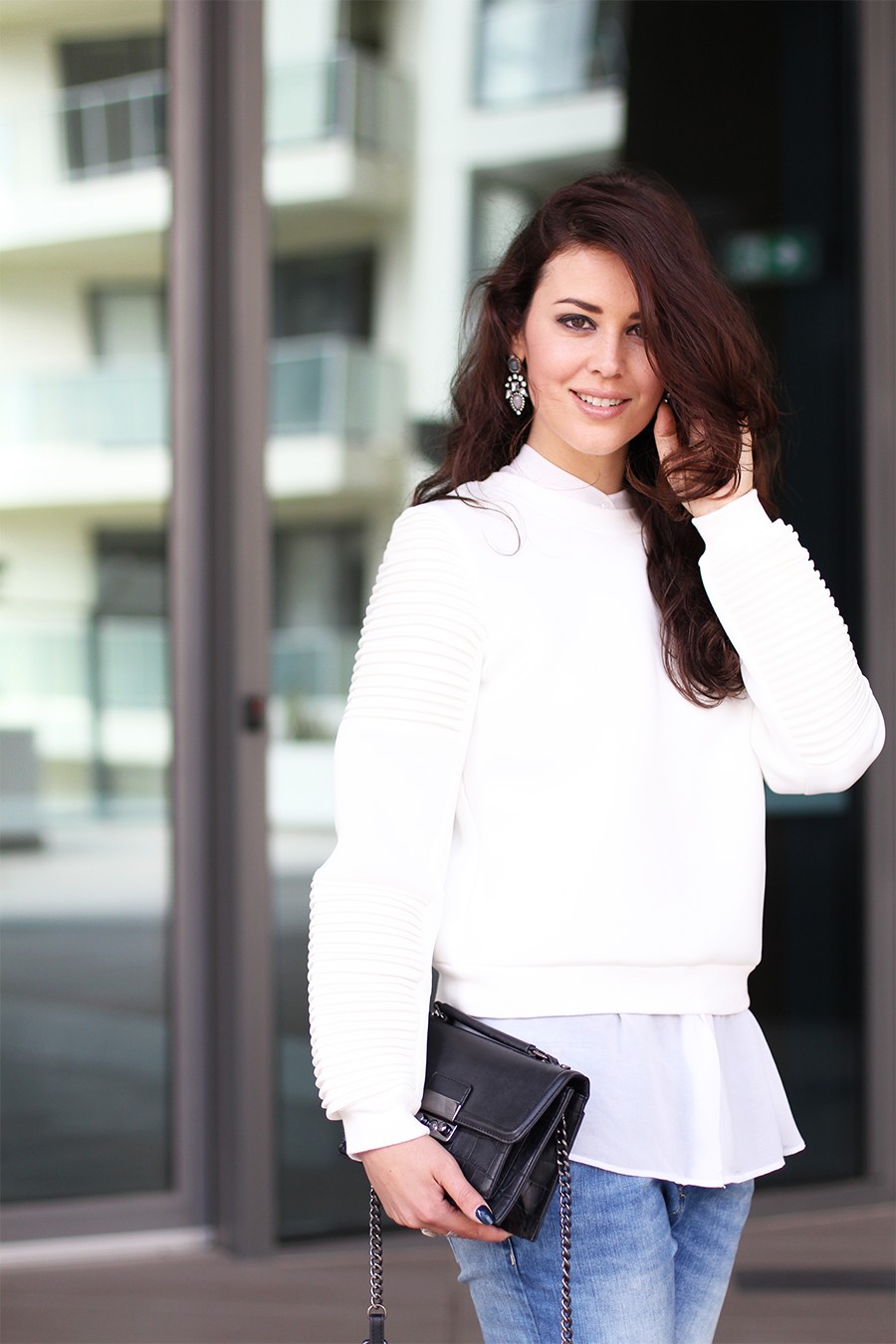 white-missguided-sweater