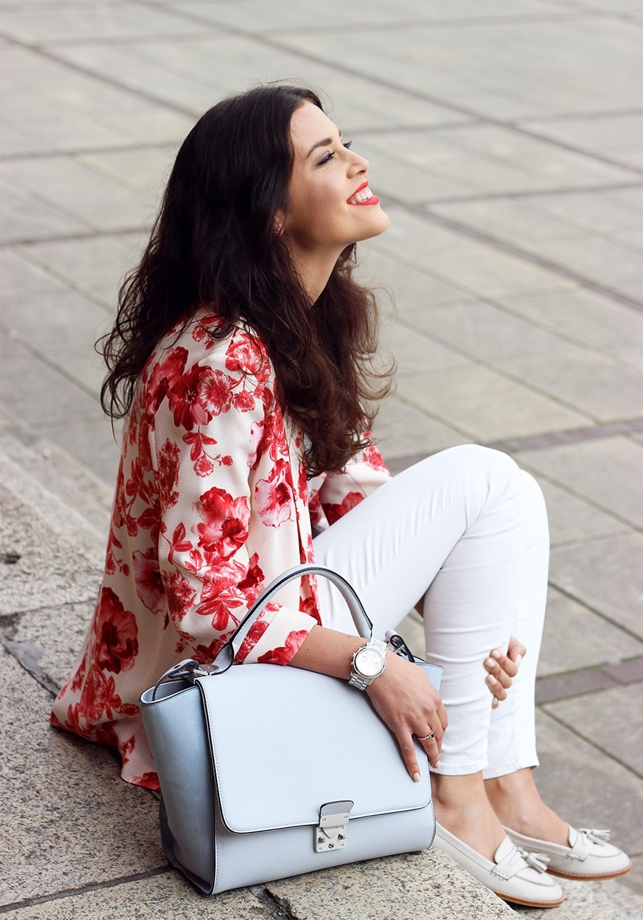 Red floral blazer - Fashion Container - Fashion and Travel blog