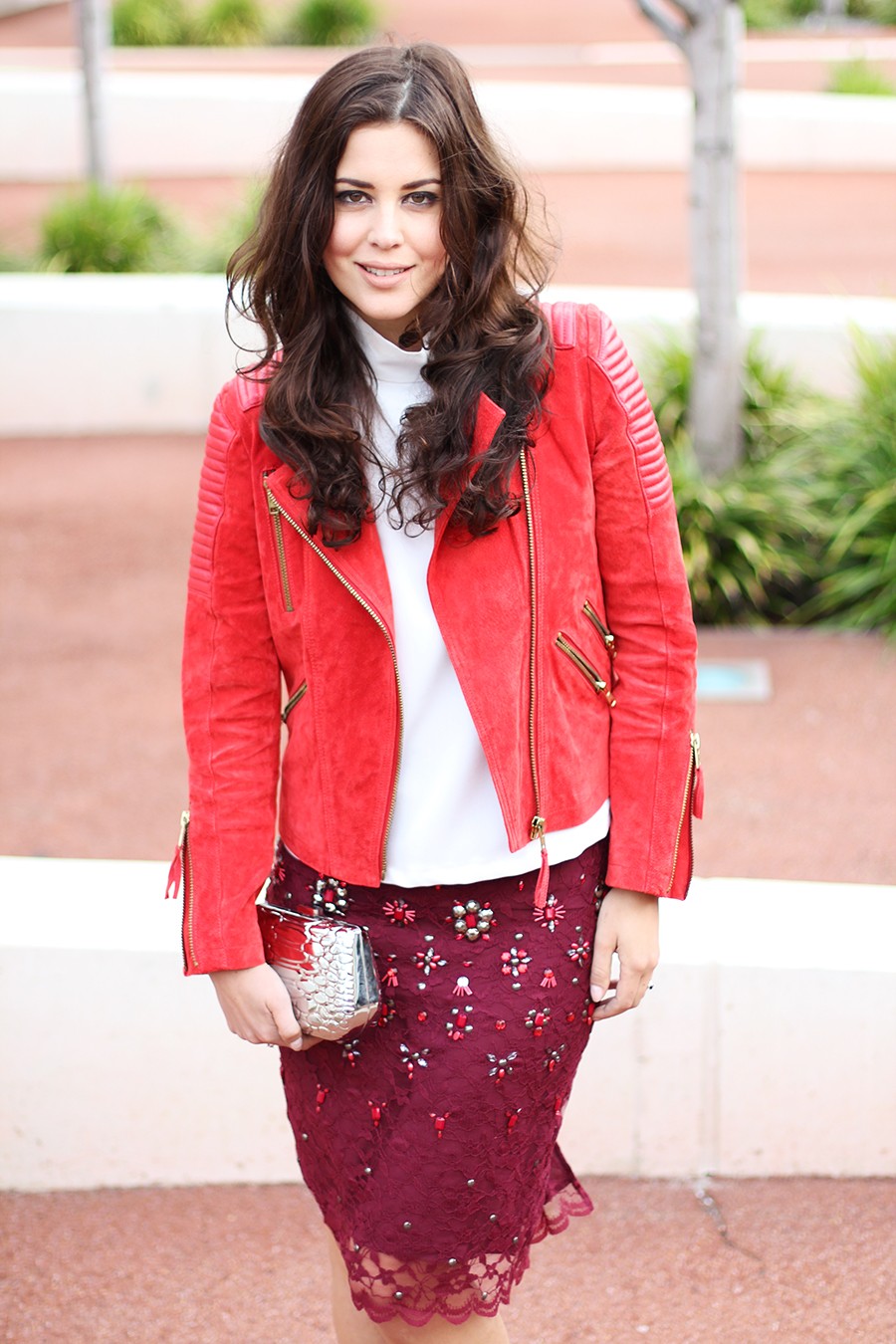 Red suede hot sale jacket outfit